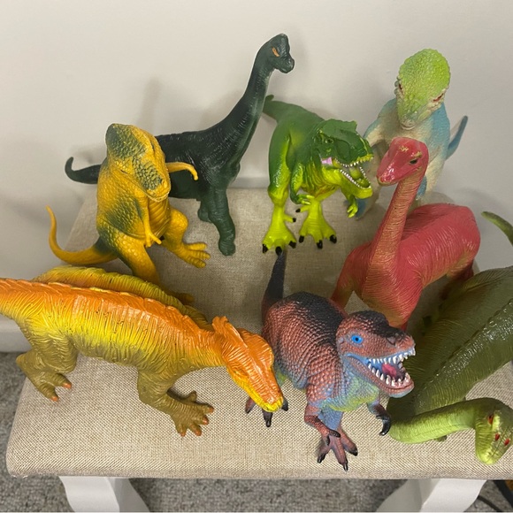8 Plastic Toy Dinosaurs GUC Approx 6-7 inches tall - Picture 3 of 5